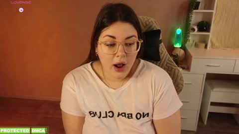 Tina. Im topless model  online show from April 28, 7:56 am