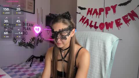 Sofia online show from October 31, 9:52 pm