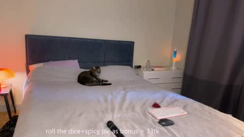 Amy online show from July 16, 5:28 pm