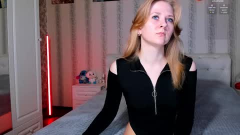 Snapshot of sunnyhuff chatting on October 16, 3:47 pm Sunny online show from October 16, 3:47 pm