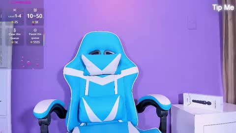 Snapshot of sunnypage chatting on February 10, 6:03 pm      online show from February 10, 6:03 pm