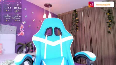      online show from November 14, 7:25 pm