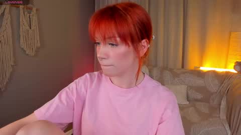 sunrisee_ online show from April 25, 4:59 pm