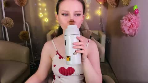 Alice online show from April 23, 12:29 pm