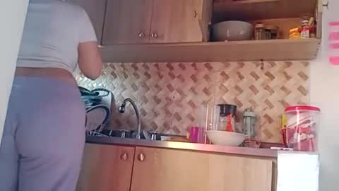 Annie online show from March 5, 7:31 pm