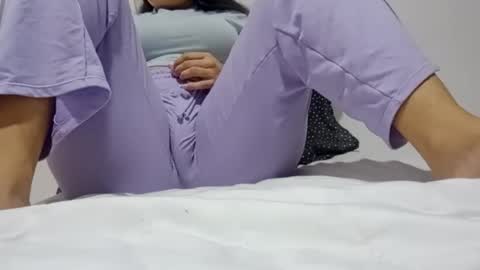 Annie online show from October 27, 5:52 pm