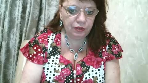 Snapshot of susanaahsun chatting on December 2, 11:55 am SusanaAhSun online show from December 2, 11:55 am