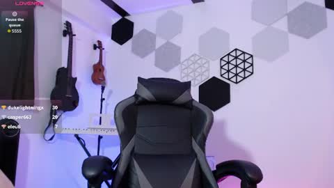 Susana hendrix    online show from June 11, 12:32 am
