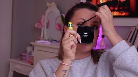 SusanJewel online show from April 2, 6:44 am