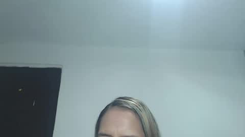 susanleroy online show from February 14, 8:52 am