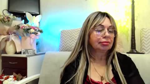 SusiexNoreen online show from April 24, 1:41 am