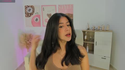 Sussan Monroe online show from April 17, 9:11 am