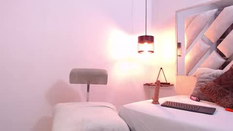 Sussana online show from March 15, 1:24 pm