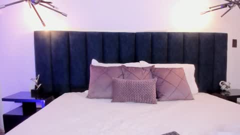 susyy online show from March 8, 4:38 am