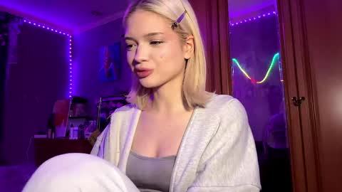 Stacy online show from May 15, 10:56 pm