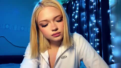 Stacy online show from March 15, 10:23 pm