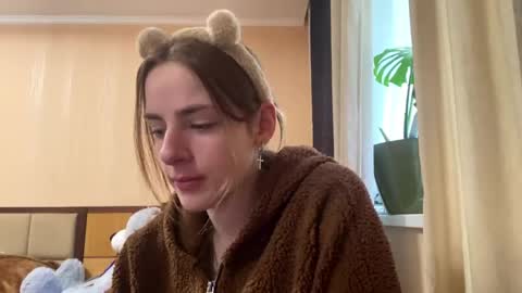 Emila online show from April 18, 6:16 am