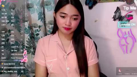 Jasmine online show from February 1, 9:13 pm