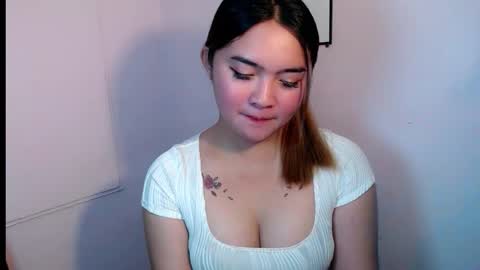 Snapshot of swallow_cummersx chatting on October 9, 5:00 am Jasmine online show from October 9, 5:00 am