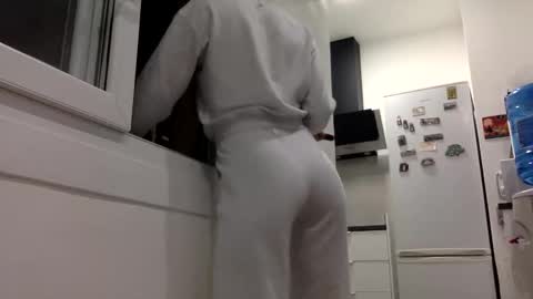 ALBA online show from December 13, 8:04 pm