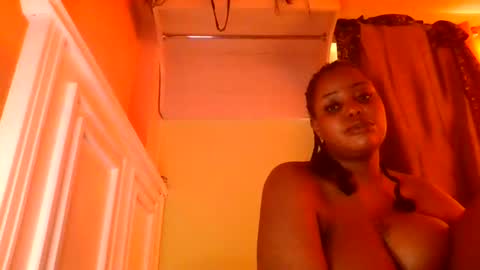 sweet52537 online show from February 21, 8:59 am