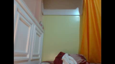 sweet52537 online show from November 13, 9:47 pm