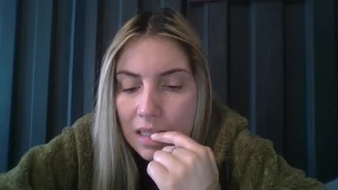 Sweet  alana online show from September 29, 11:59 am