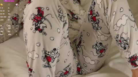 free  online show from April 28, 9:35 am