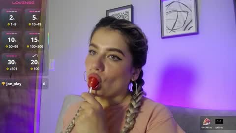 Bella Valery online show from November 4, 11:32 pm