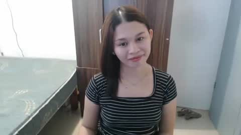 sweet_cassyxx online show from May 4, 12:20 pm