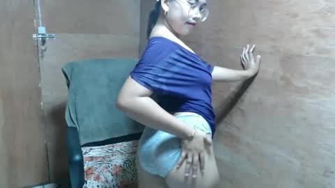 sweet_czylle online show from April 30, 4:28 am