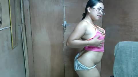 sweet_czylle online show from April 27, 2:30 am