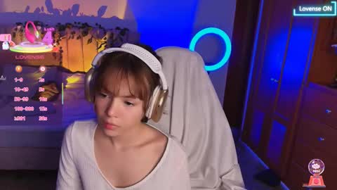 Snapshot of sweet_daliaa chatting on February 24, 12:49 am Dalia online show from February 24, 12:49 am