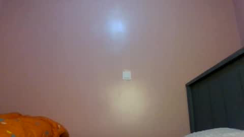 sweet_ebony001 online show from March 20, 1:54 am