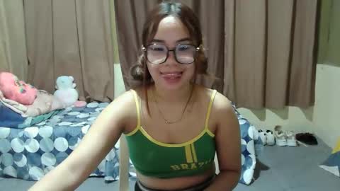 Echa online show from December 23, 12:03 am