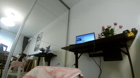           online show from October 23, 9:48 am