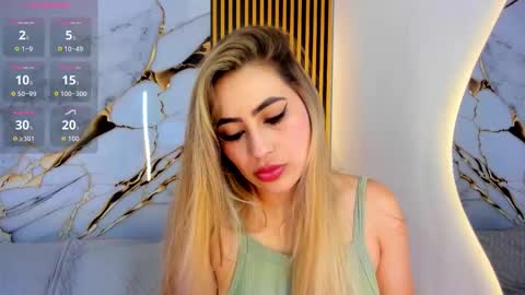 Snapshot of sweet_flame_ chatting on October 11, 8:33 pm sweet_flame_ online show from October 11, 8:33 pm
