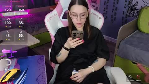 Alice online show from October 18, 2:58 am