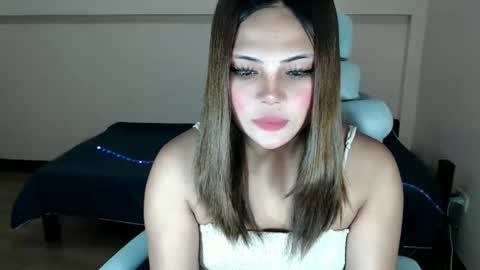 Snapshot of sweet_hard_queenxxx chatting on February 24, 10:46 am sophia daisy online show from February 24, 10:46 am