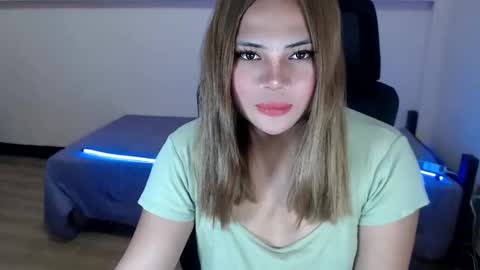 sophia daisy  online show from November 23, 12:02 am