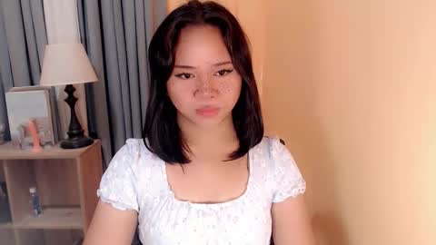 Snapshot of sweet_hoelly chatting on September 27, 2:24 pm naughty shannel online show from September 27, 2:24 pm