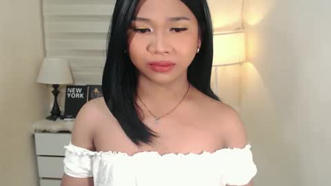 Snapshot of sweet_hoelly chatting on February 27, 10:04 am naughty shannel online show from February 27, 10:04 am