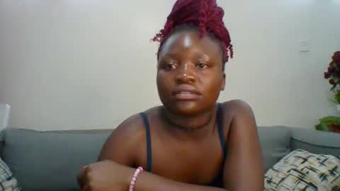 Snapshot of sweet_jenica chatting on March 8, 4:52 am ESTHER NEEMA online show from March 8, 4:52 am