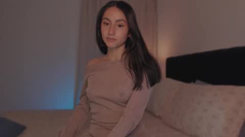 Mor online show from December 18, 12:15 am