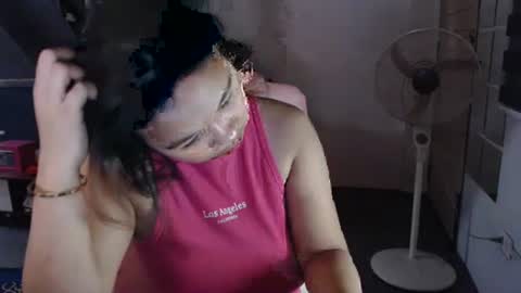 Snapshot of sweet_marie07 chatting on December 30, 1:47 pm cheeky Bum07 online show from December 30, 1:47 pm
