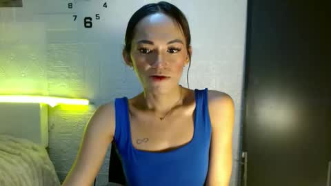 Snapshot of sweet_marry143 chatting on October 20, 10:51 am marry online show from October 20, 10:51 am