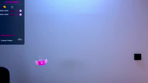 Mia online show from April 24, 11:24 am