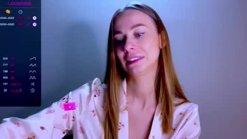 Snapshot of sweet_mia_91 chatting on September 27, 10:44 am Mia online show from September 27, 10:44 am