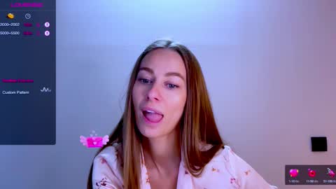 Snapshot of sweet_mia_91 chatting on September 21, 11:31 am Mia online show from September 21, 11:31 am