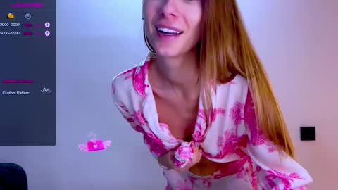 Snapshot of sweet_mia_91 chatting on September 14, 12:25 pm Mia online show from September 14, 12:25 pm